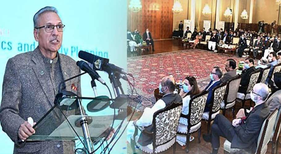 President Alvi asks Ulemas, media to guide masses on reproductive health