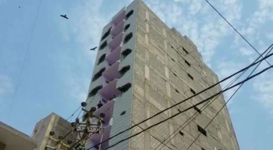 High Court orders demolition of Delhi Colony building