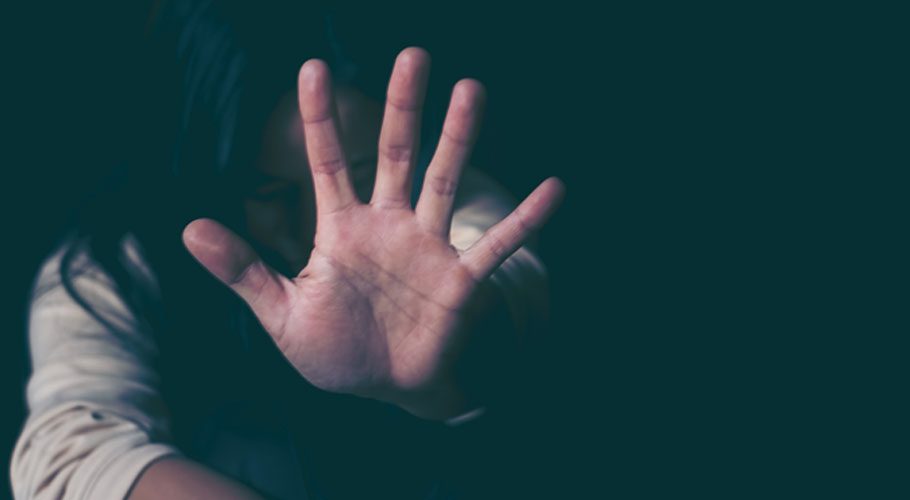 خاتون کی نازیبا تصاویر شیئر کرنے پر ملزم کو 13سال قید کی سزا سنادی گئی