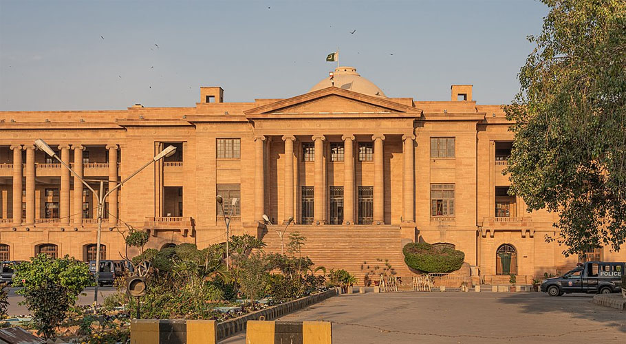 عدالت نے کے ایم سی کو کے الیکٹرک کے ذریعے ٹیکس کی وصولی سے روک دیا