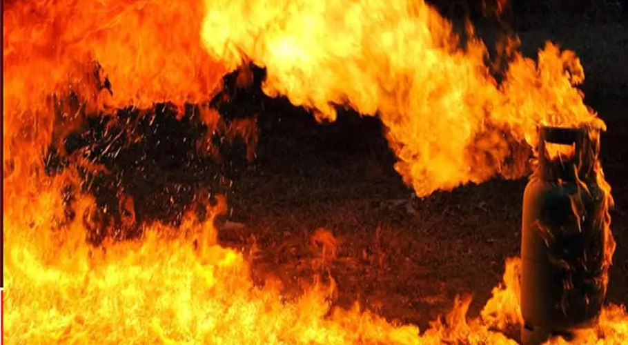 Sibi blast kills 3 security personnel, injures 28