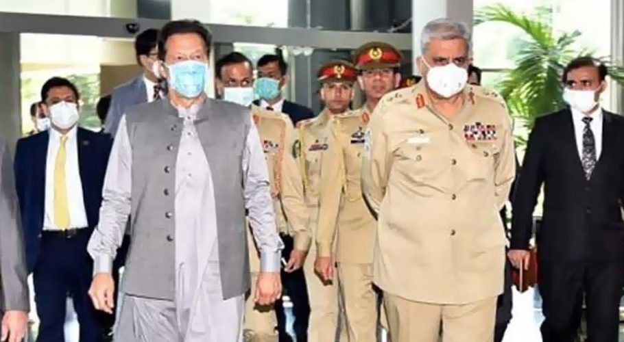 وزیراعظم عمران خان کا سپہ سالار کے ہمراہ آئی ایس آئی سیکرٹریٹ کا دورہ