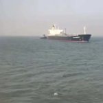 پورٹ قاسم پر ڈیزل کا جہاز ریت میں پھنسنے کی خبر بے بنیاد ہے۔حکام کی تردید `