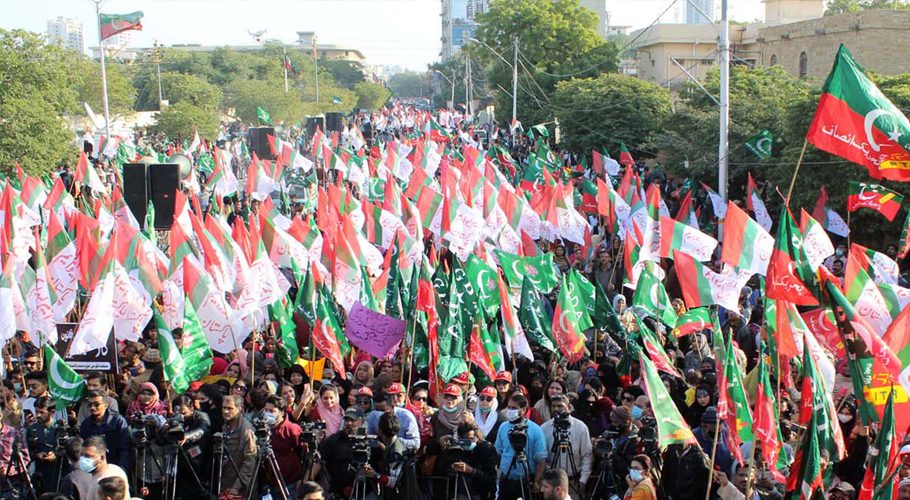 سندھ میں متنازع بلدیاتی قانون کے خلاف اپوزیشن کی تین بڑی جماعتوں کا طاقت کا مظاہرہ