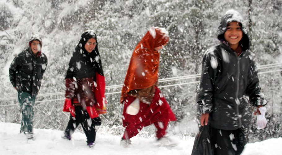 عوام کے لئے خوشخبری، مری میں داخلے کیلئے مشروط اجازت دیدی گئی