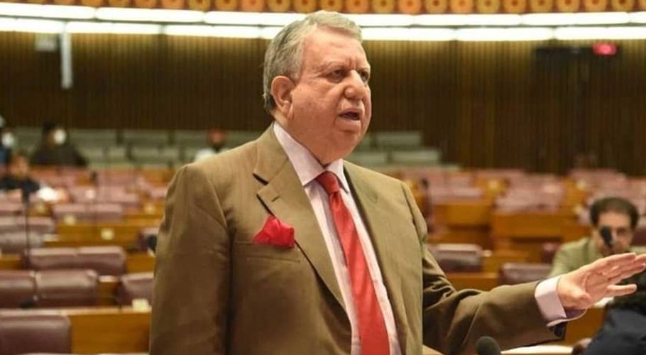 Shaukat Tarin hopes Pakistan will come out of FATF's grey list in next review meeting