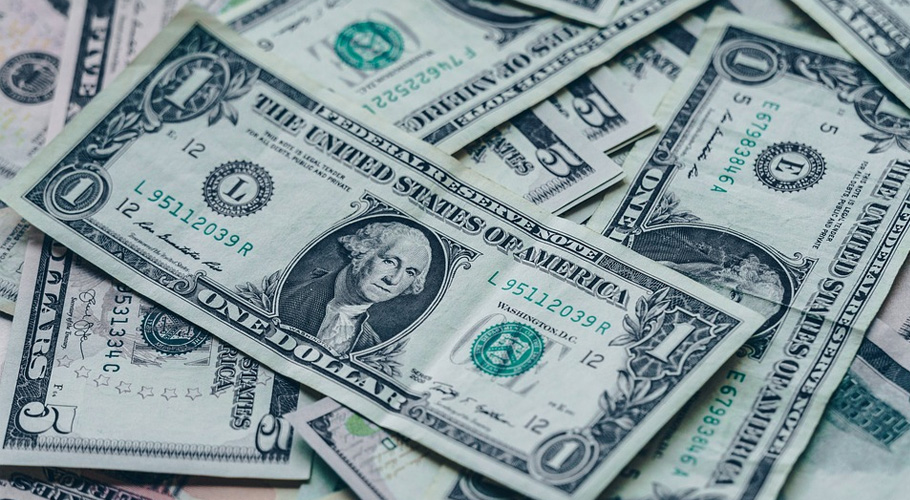 حکومت کے معاشی اقدامات، سالانہ 9 ارب ڈالر کا قرض اور سود واپس کیا گیا