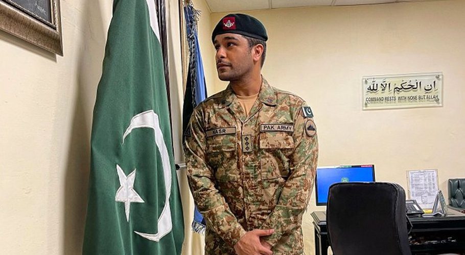 صنف آہن میں گلوکار عاصم اظہر کی پہلی تصویری جھلک، عوام کی تعریف