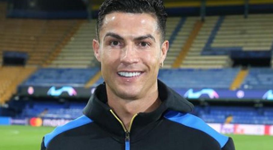 Cristiano Ronaldo also became millions of fans on social media
