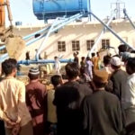 پیپلز پارٹی کے رکن اسمبلی نے کارکنان سمیت سرکاری لانڈھی ہائیڈرنٹ پر دھاوا بول دیا