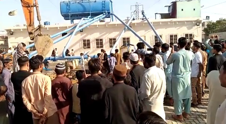 پی پی کے منتخب نمائندوں کی جعل سازی سے سرکاری ہائیڈرنٹ بند ہونے کی رپورٹ عدالت طلب