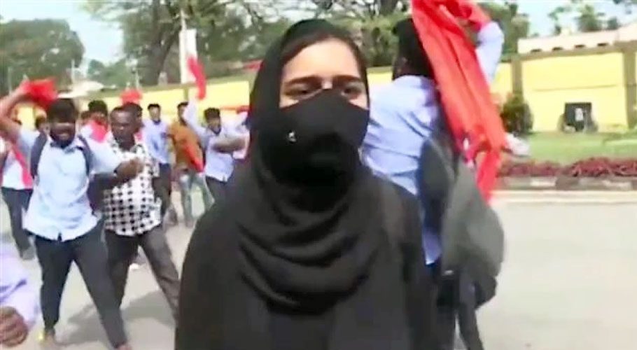 واقعے کے بعد ہندو دوستوں نے کیا کیا؟ مسکان کا بیان سامنے آگیا