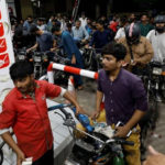 پیٹرولیم مصنوعات کی قیمتوں میں 9.59روپے فی لٹر تک اضافے کا امکان