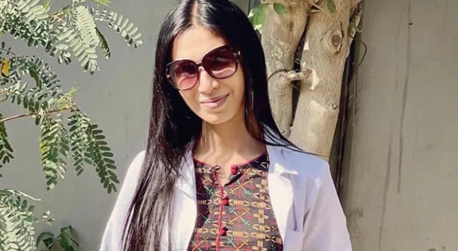ملک کی پہلی خواجہ سرا ڈاکٹرسارا گل کو جناح اسپتال میں ہاؤس جاب مل گئی