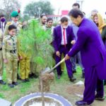 ملک کے بہتر مستقبل کیلئے ہر خاندان کو کم از کم 5درخت لگانا ہونگے۔وزیراعظم