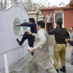 سندھ ہاؤس پر حملے کے الزام میں گرفتار پی ٹی آئی کارکنان ضمانت پر رہا