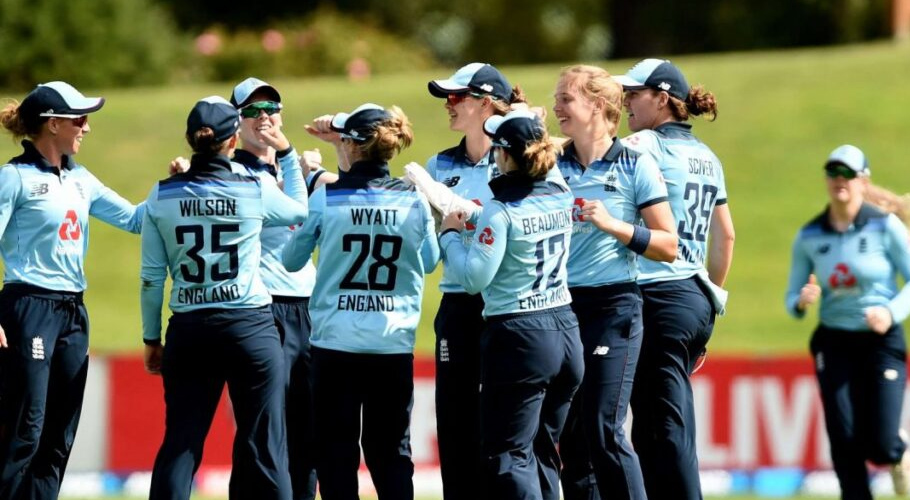 ویمن ورلڈ کپ کا چھٹا میچ، پاکستان کو انگلینڈ سے 9وکٹوں سے شکست