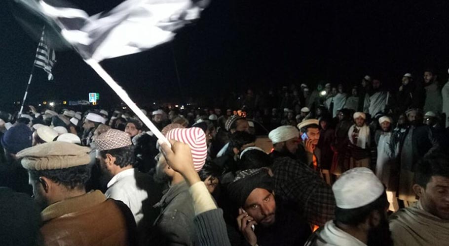 مولانا فضل الرحمان کی اپیل پرکراچی سمیت ملک بھر میں احتجاج، سڑکیں بلاک