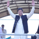 وزیر اعظم کیخلاف عدم اعتماد، کیا شوکاز نوٹس سے منحرف اراکین واپس آجائیں گے؟