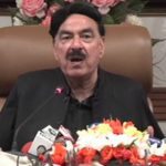 عثمان بزدار کہیں نہیں جارہے وہ بھی عمران خان کے ساتھ کھڑے ہیں، شیخ رشید