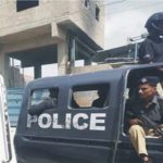 پولیس کی کاروائی، منشیات ڈیلر 4 کلو سے زائد چرس کے ساتھ گرفتار