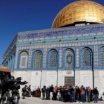 اسرائیلی پولیس کا مسجد الاقصیٰ پر حملہ، 152 افراد فلسطینی زخمی