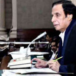 پرویز الٰہی وزیر اعلیٰ بننے کیلئے پر عزم، توڑ پھوڑ پر 10اراکین کی رکنیت معطل کردی