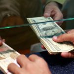 ڈالر کی قیمت میں مسلسل کمی کا سلسلہ جاری
