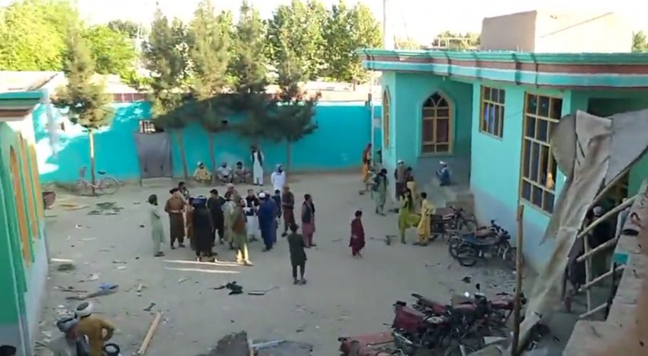 افغانستان، مسجد میں دھماکے کے نتیجے میں درجنوں افراد ہلاک ہو گئے