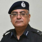 آئی جی مشتاق مہر عہدے سے برطرف، گریڈ 21 کے افسر کو اضافی چارج دے دیا گیا