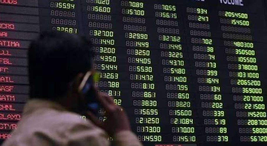 ڈالر کی بلند پرواز کا سلسلہ جاری، اسٹاک ایکسچینج میں بھی شدید مندی