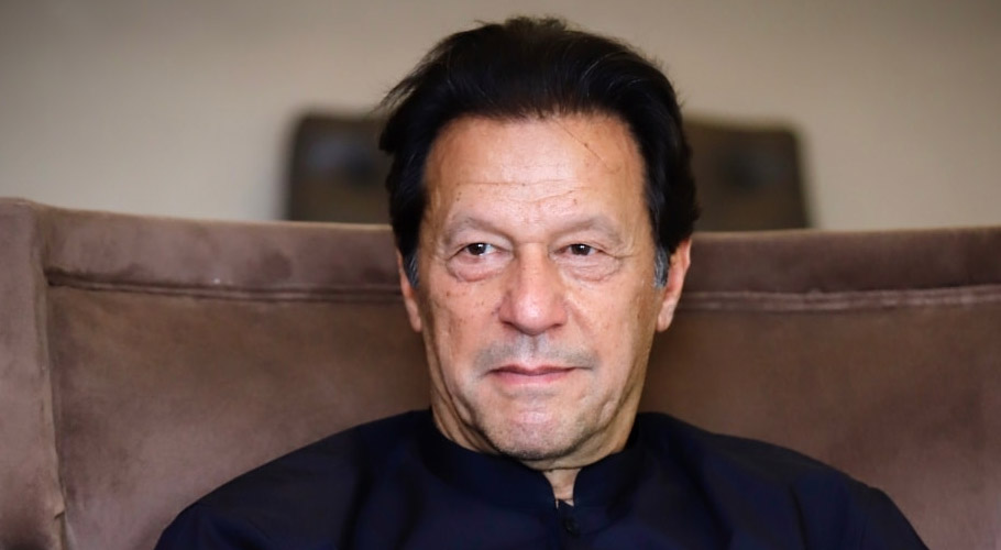 عمران خان توشہ خانہ کیس، عدم تعاون پر سیکریٹری کابینہ ڈویژن کی تنخواہ کاٹنے کا حکم