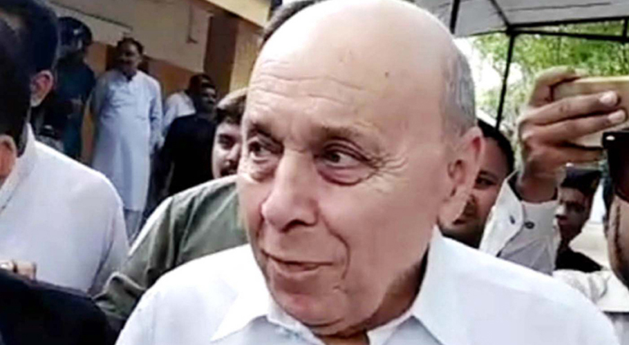 معروف تاجر شہزاد ریاض اومنی گروپ کے انور مجید کے نشانے پر آ گئے