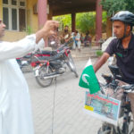 سائیکلسٹ عامر شہزاد اعوان امن کا پیغام لے کرراولپنڈی پہنچ گئے