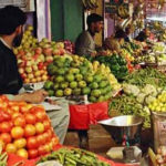 وزارت تجارت نے ٹماٹر اور پیاز درآمد کرنے کی سمری تیار کرلی، ذرائع