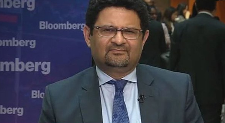 آئی ایم ایف سے کہوں گا ابھی پیٹرول کی قیمت نہیں بڑھا سکتے۔مفتاح اسماعیل