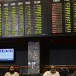 اسٹاک مارکیٹ میں مندی کا راج، سرمایہ کاروں کے ایک کھرب 7 کروڑ روپے ڈوب گئے