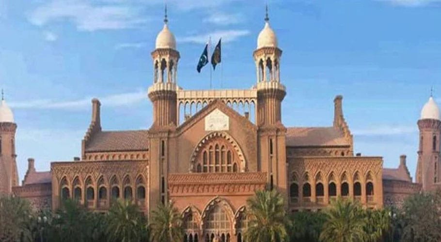 پی ٹی آئی نے مخصوص نشستوں پر الیکشن کمیشن کے فیصلے کو چیلنج کردیا