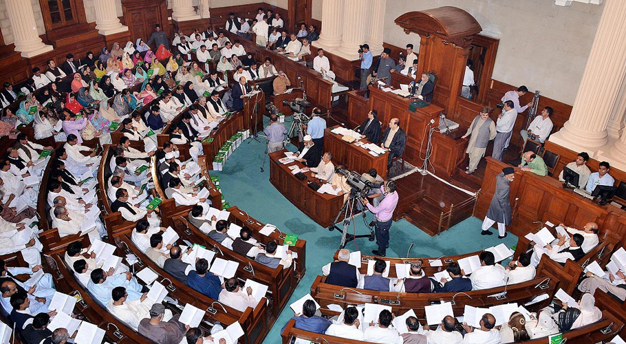 پنجاب اسمبلی، 25اراکین کے ووٹ شمار نہ کرنے سے نمبر گیم اہمیت اختیار کر گئی