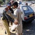 اسٹریٹ کرائمز پر قابو پانے کا فیصلہ، کراچی میں اچانک اسنیپ چیکنگ کا آغاز