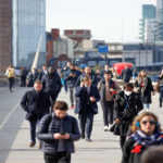 دنیا بھر کے ہونہار طلبہ برطانیہ کا خصوصی ورک ویزا کیسے حاصل کرسکتے ہیں؟