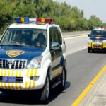 موٹروے پولیس کی ایمانداری کی ایک اور مثال، نوٹوں سے بھرا بیگ مالک کے حوالے کردیا
