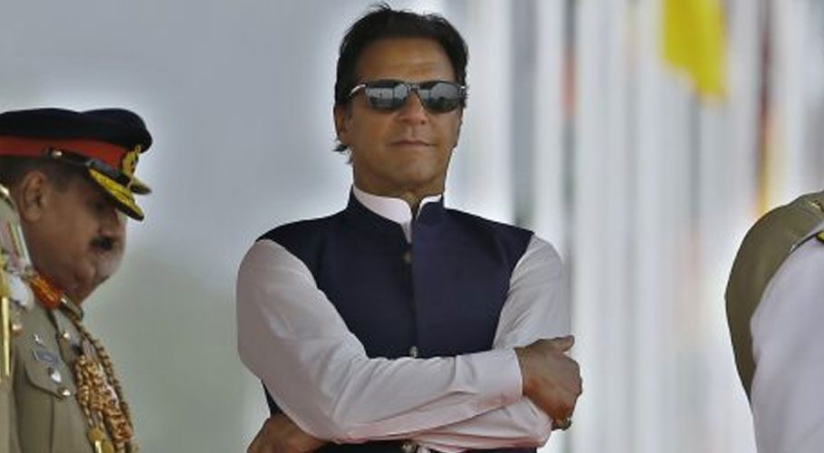 عمران خان ہیلی کاپٹر کے ذریعے بنی گالہ پہنچ گئے