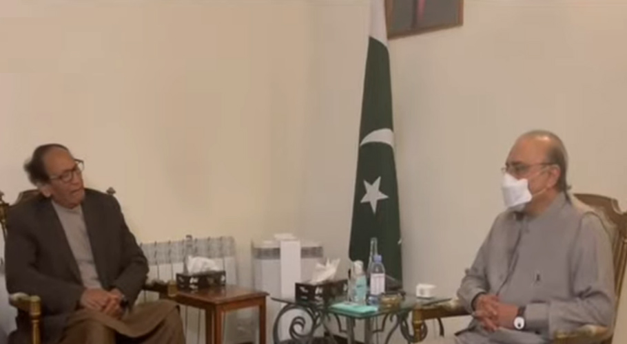 آصف زرداری کی حمزہ کو وزیر اعلیٰ برقرار رکھنے کیلئے چوہدری شجاعت سے ملاقات