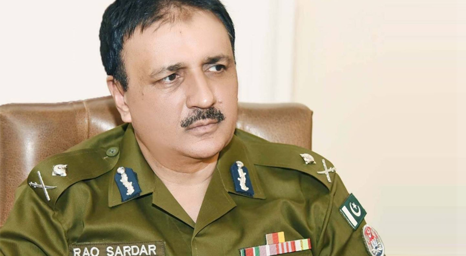 آئی جی پنجاب راؤ سردار کی مزید کام جاری رکھنے سے معذرت