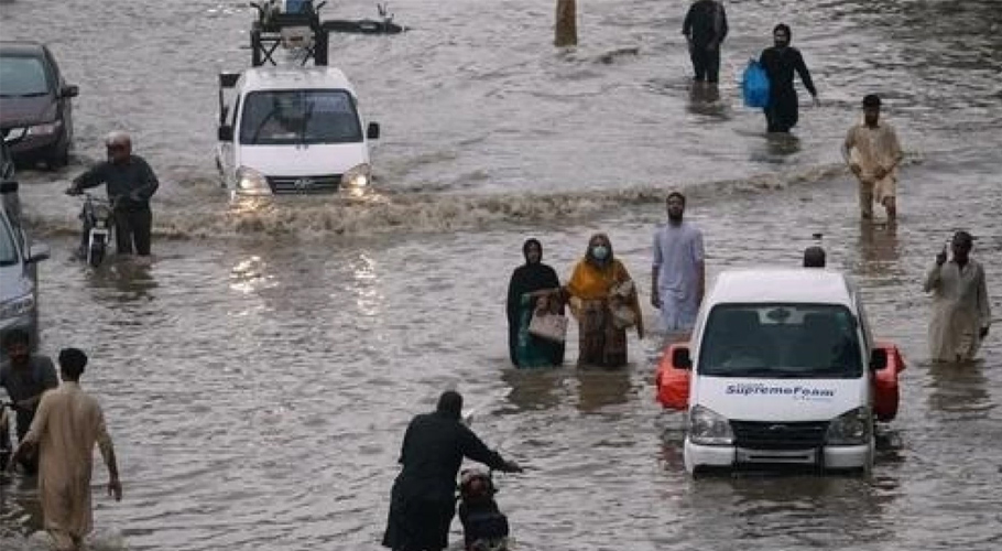 کراچی مون سون کا تیسرا اسپیل، 17 افراد جان سے گئے