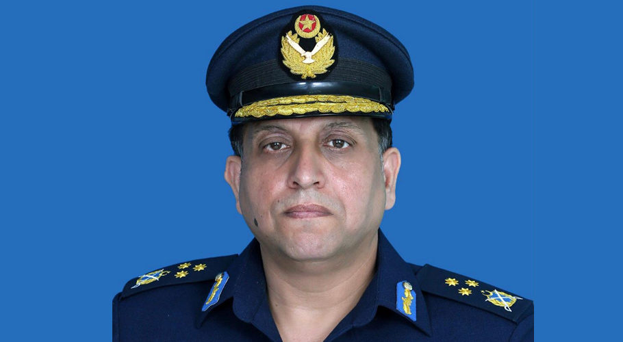کشمیری بھائیوں کے ساتھ کھڑے ہیں، ایئر چیف