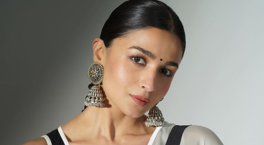 عالیہ بھٹ کتنے عرصے تک کام کریں گی؟ مداحوں کو بتادیا