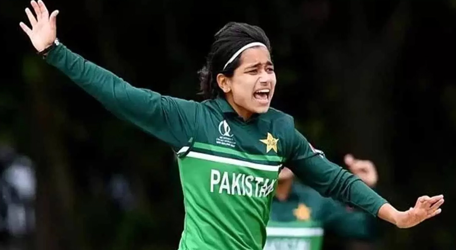 آئی سی سی نے فاطمہ ثنا کو کرکٹ سپر اسٹارز میں شامل کر لیا