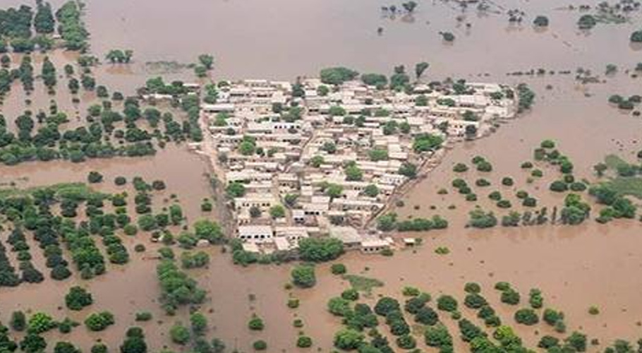 مختلف علاقوں میں سیلاب، دریائے سندھ کا حفاظتی بند ٹوٹ گیا، دیہات زیرِآب